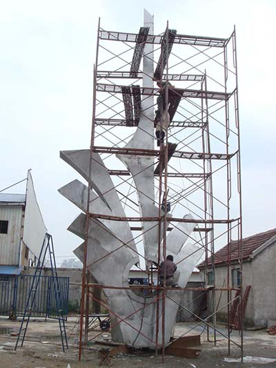 不锈钢抽象雕塑(大展)制作过程