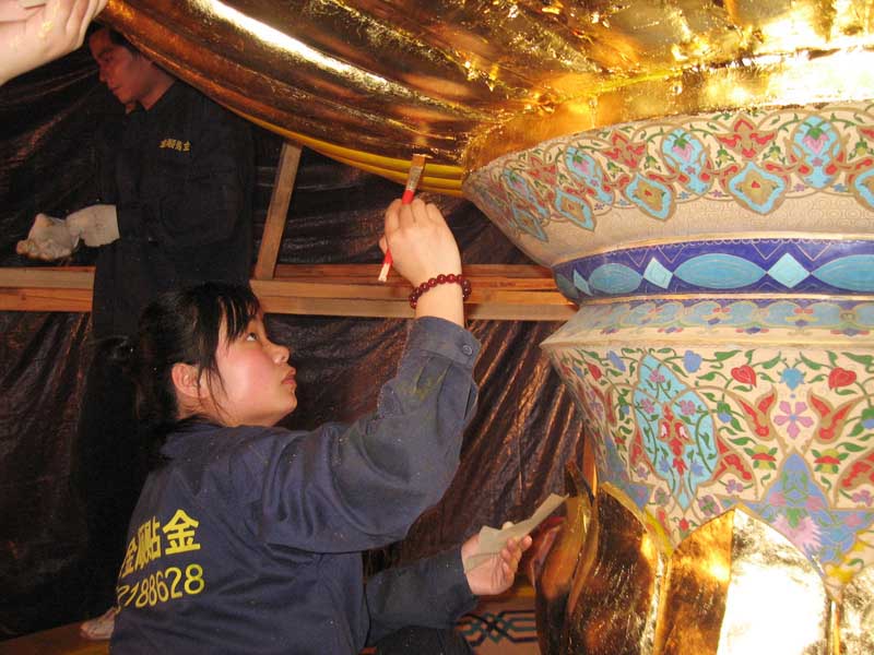 敦煌娱乐会所贴金雕塑工程