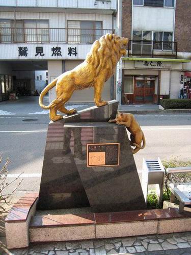 永川三教镇石龙山雕塑